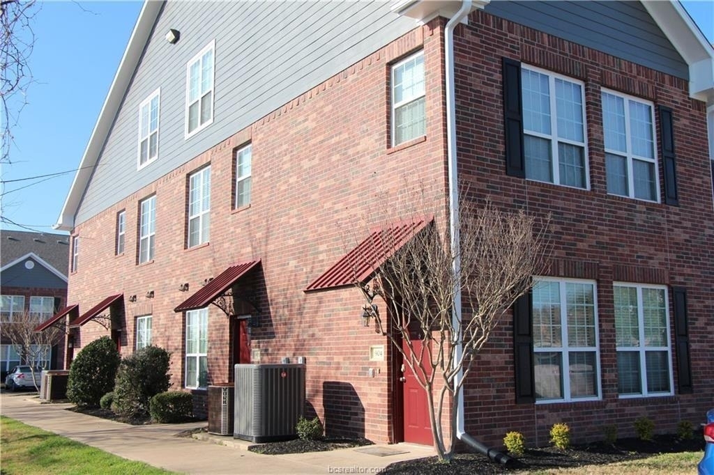 801 Luther Street W - Photo 32