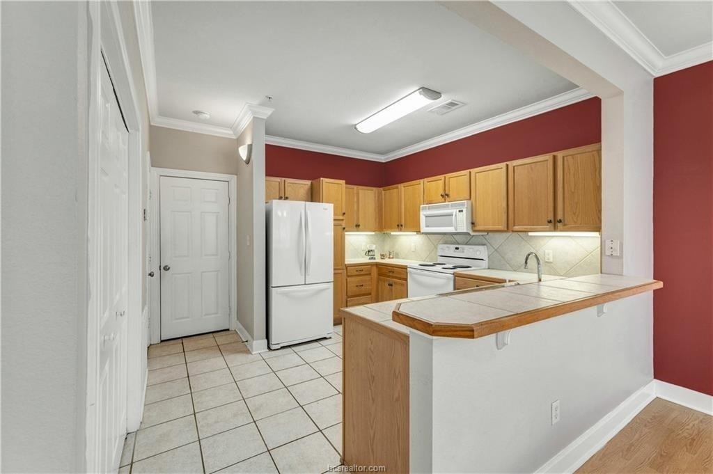801 Luther Street W - Photo 6