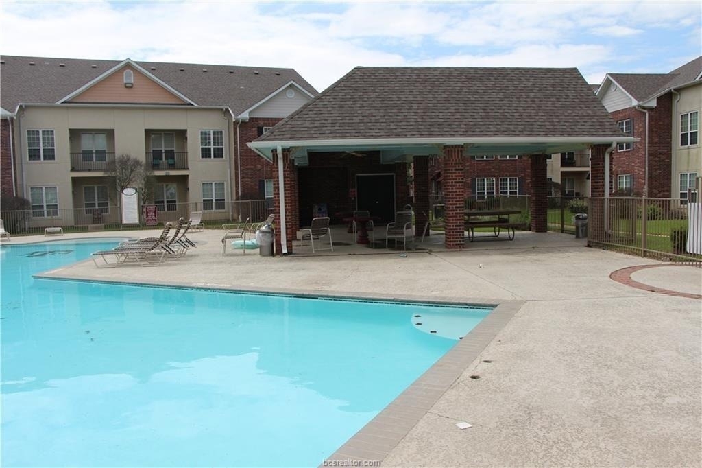 801 Luther Street W - Photo 28