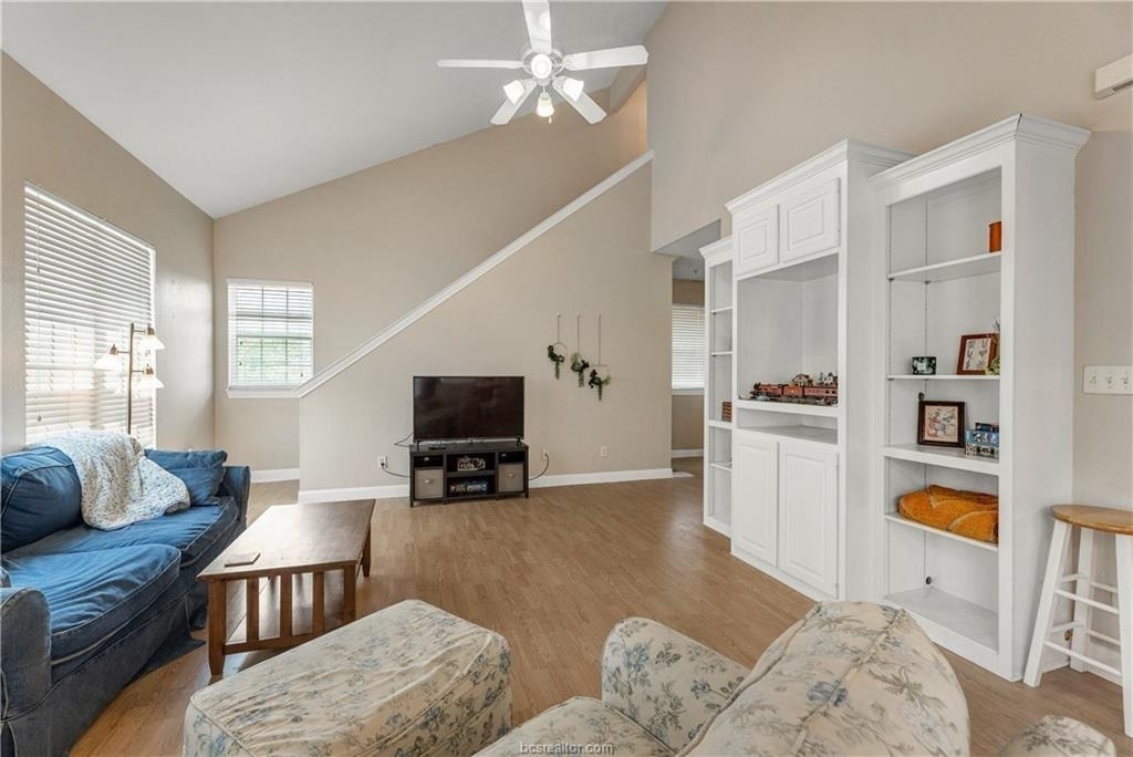 801 Luther Street W - Photo 3