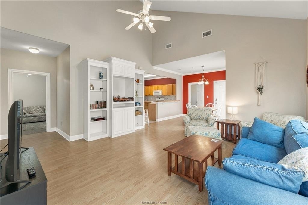 801 Luther Street W - Photo 1