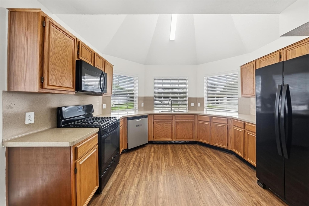1103 Lochmoor Lane - Photo 1