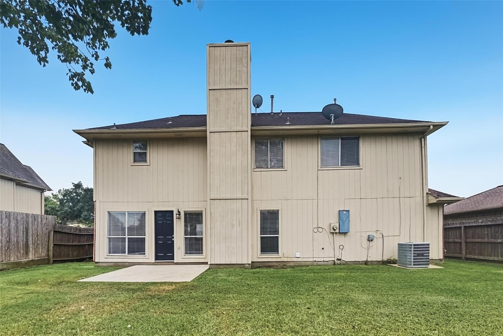 1103 Lochmoor Lane - Photo 16