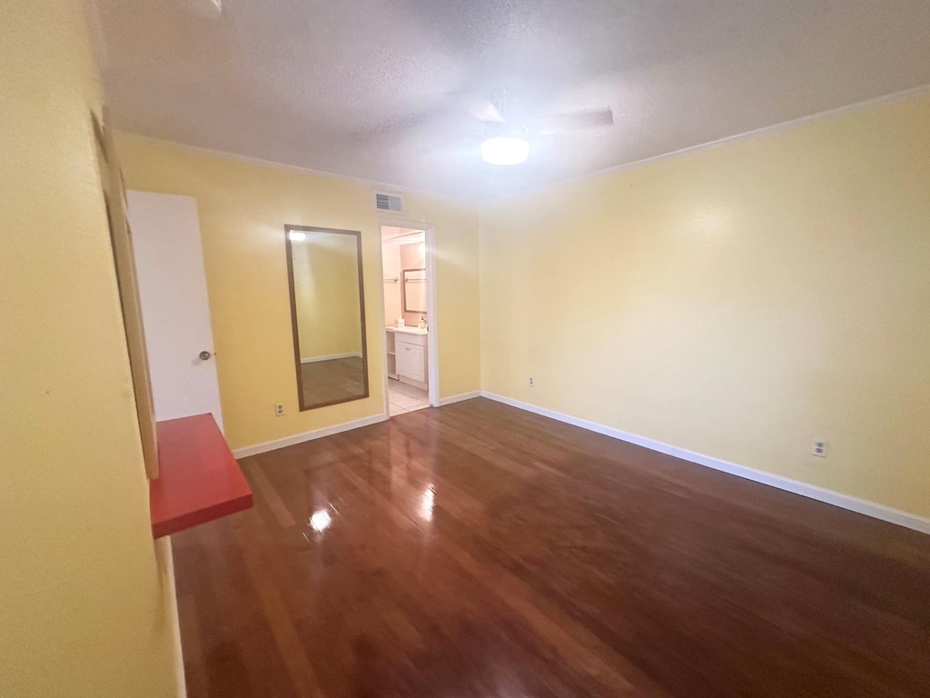 2750 Holly Hall Street - Photo 12