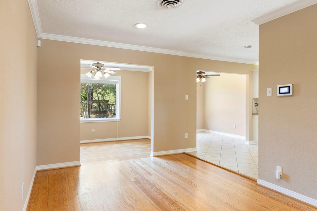 1802 Turnpike Road - Photo 9