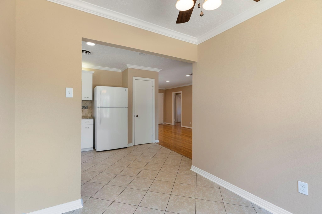 1802 Turnpike Road - Photo 21