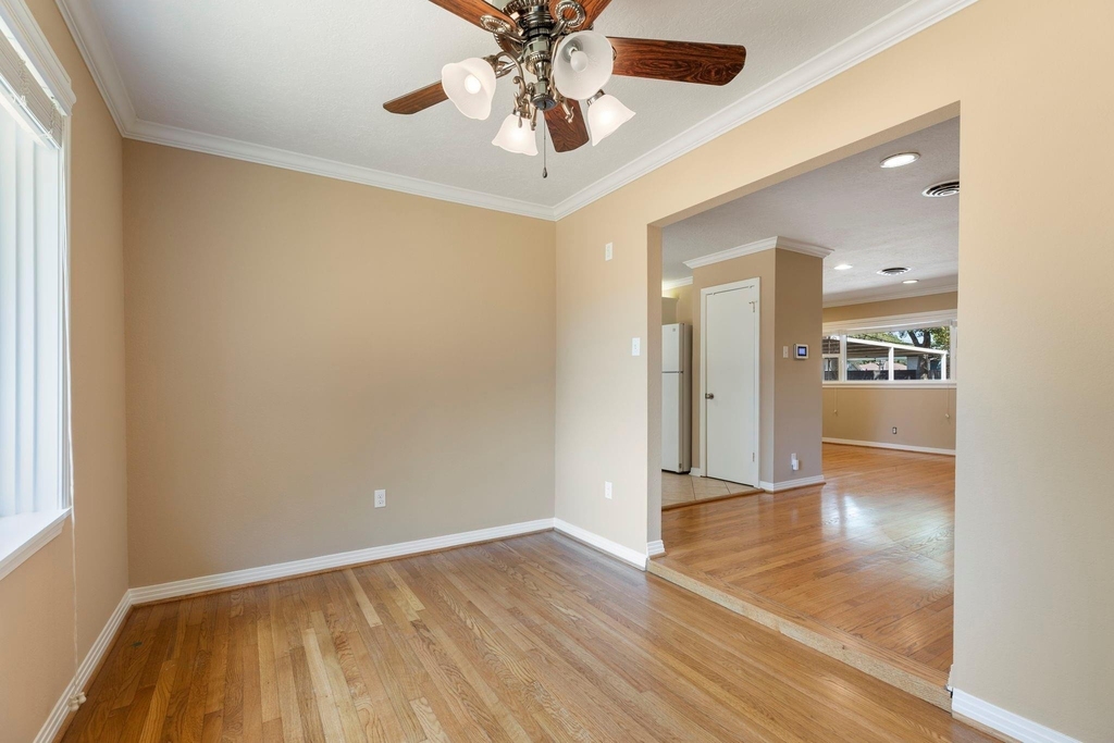 1802 Turnpike Road - Photo 26