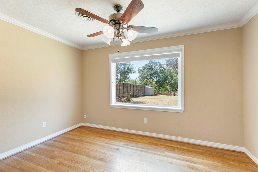 1802 Turnpike Road - Photo 23