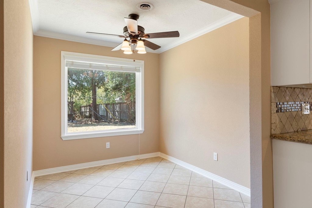 1802 Turnpike Road - Photo 18
