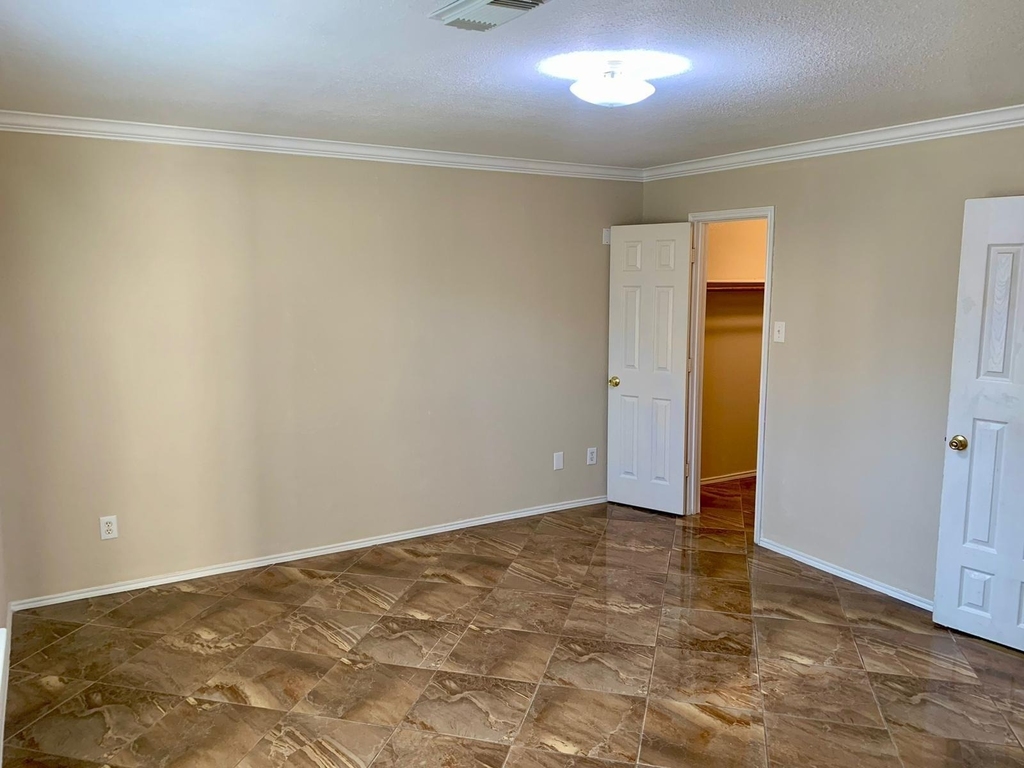6019 Fallmont Drive - Photo 13