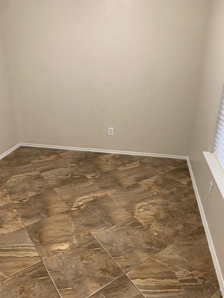 6019 Fallmont Drive - Photo 7