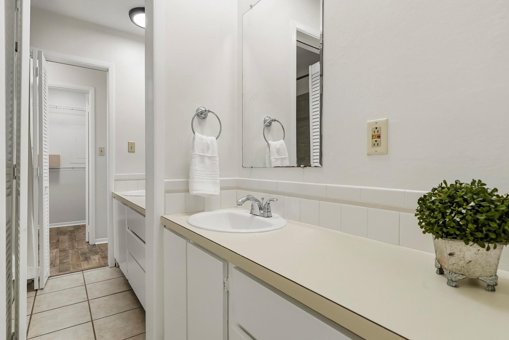 1306 20th Street - Photo 15