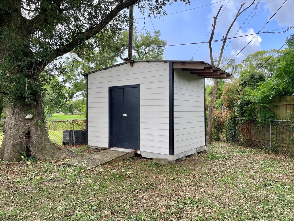 417 Jasmine Street - Photo 39