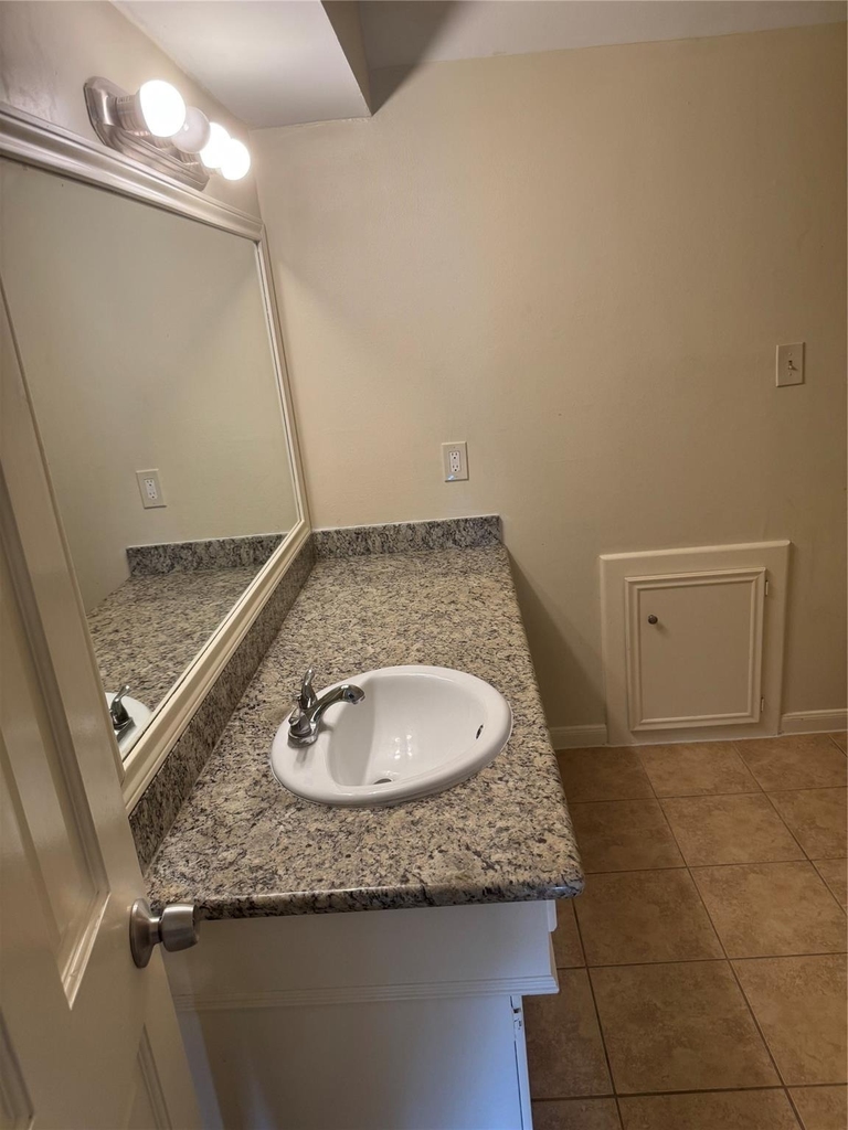 20111 Yorkway Drive - Photo 10