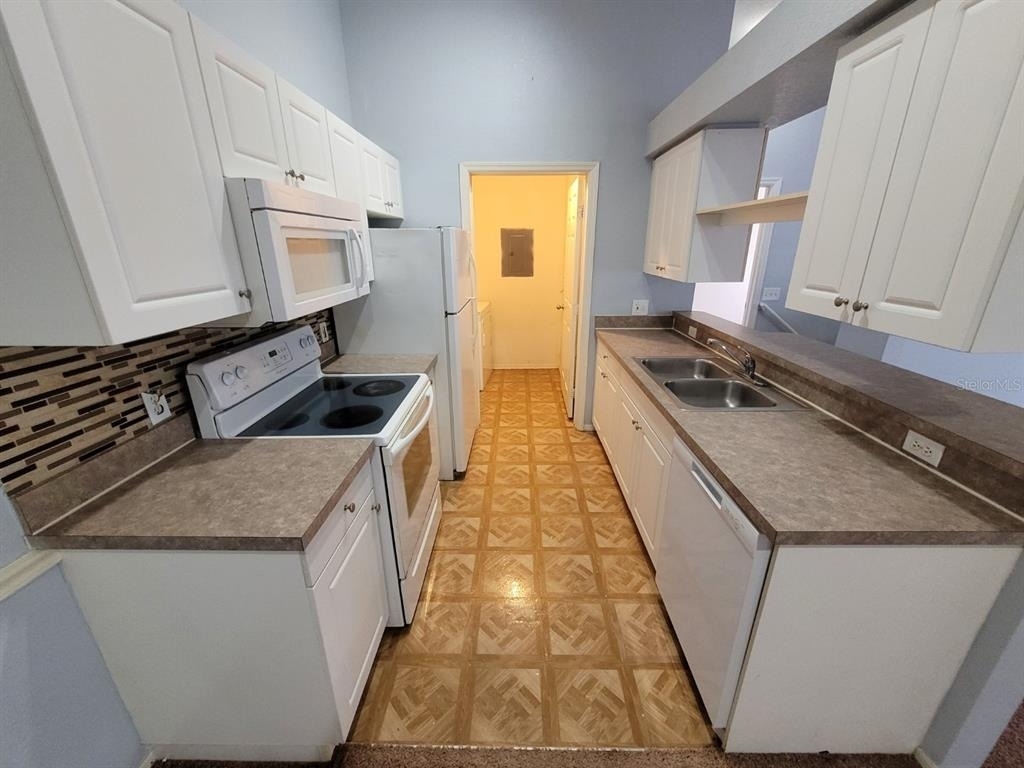 36113 Deer Creek Drive - Photo 9