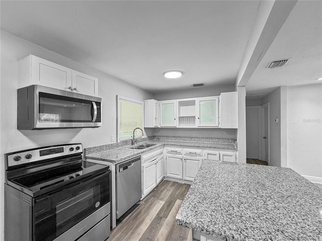 1455 Bethesda Street - Photo 4