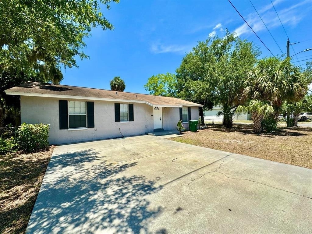 7601 S Swoope Street - Photo 1