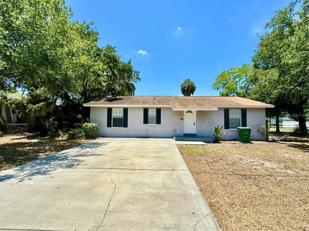 7601 S Swoope Street - Photo 0