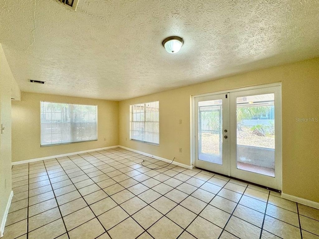 7601 S Swoope Street - Photo 5