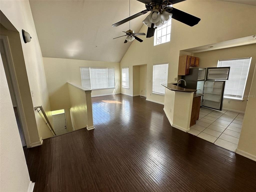 8957 Lee Vista Boulevard - Photo 4
