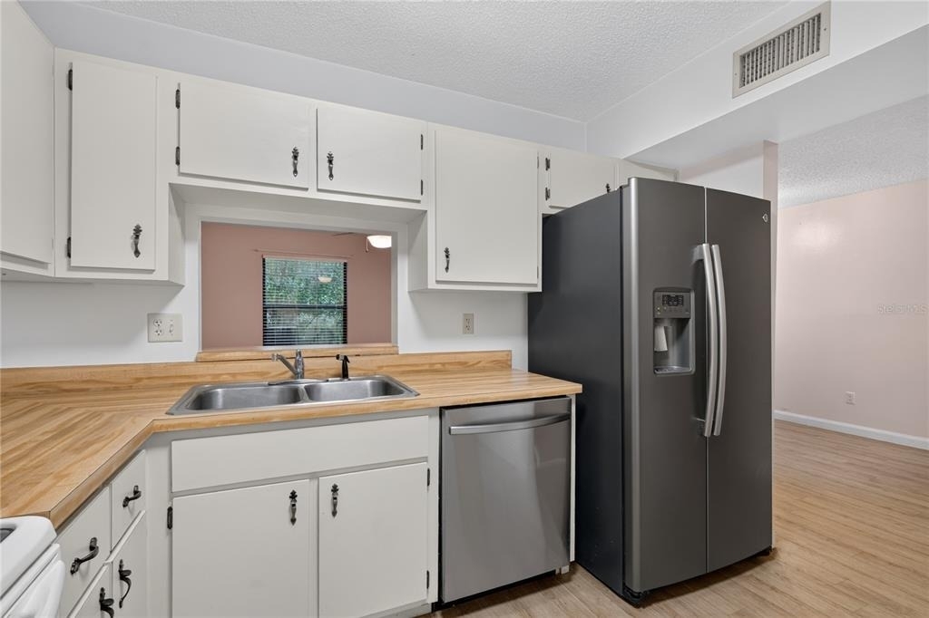 2701 Ne 10th Street - Photo 15