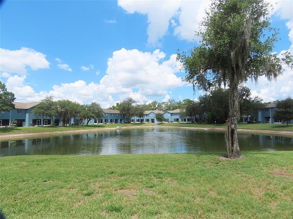 427 Wilton Circle - Photo 12