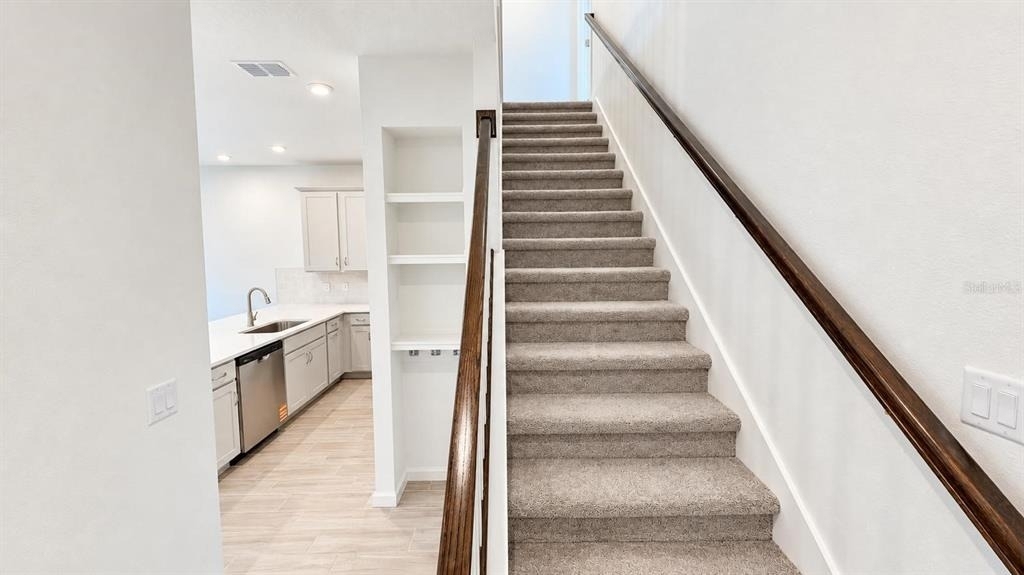 9868 Walkway Drive - Photo 7