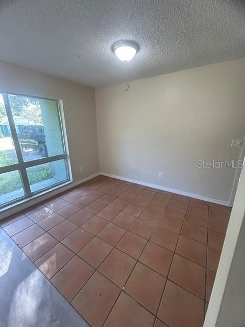 2444 Grandview Avenue - Photo 3