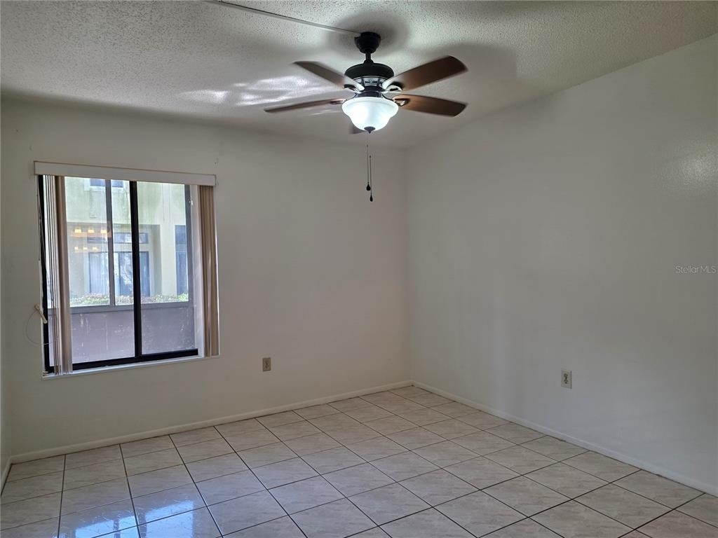 2713 Oak Park Way - Photo 18