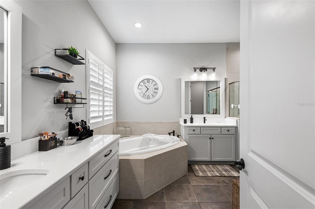 3994 Woodland Retreat Boulevard - Photo 15
