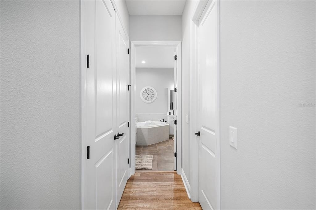 3994 Woodland Retreat Boulevard - Photo 14