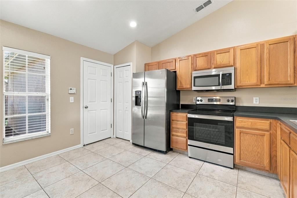 10806 Brown Trout Circle - Photo 5