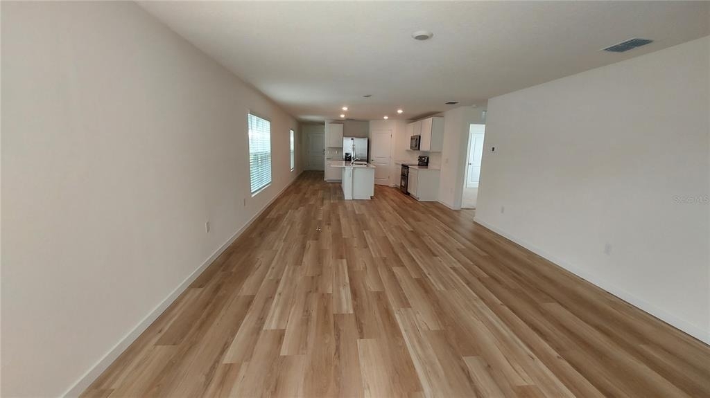 3035 Ne 20th Terrace - Photo 2