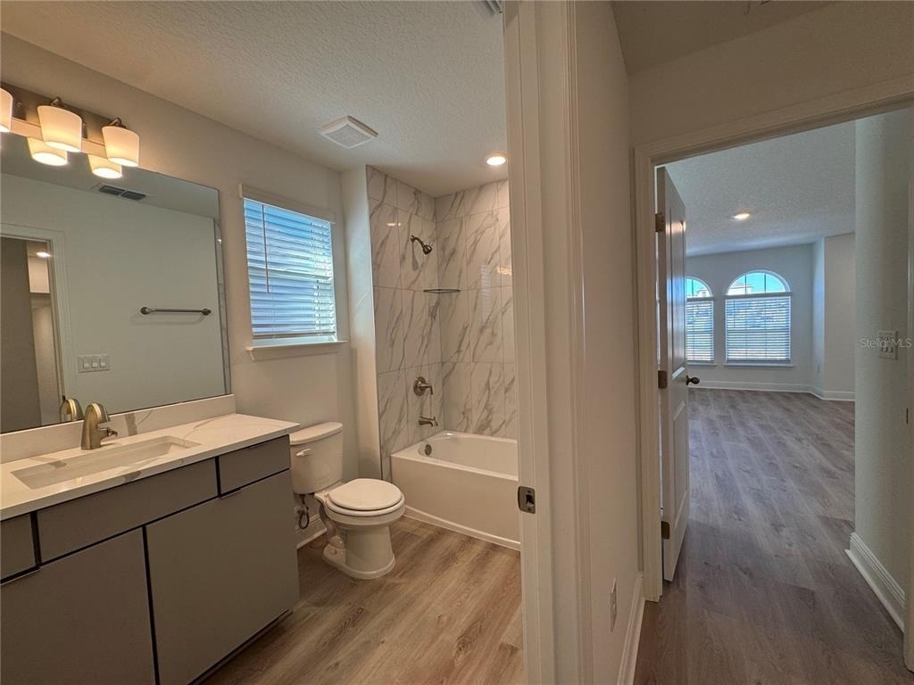 2140 Axel Street - Photo 32