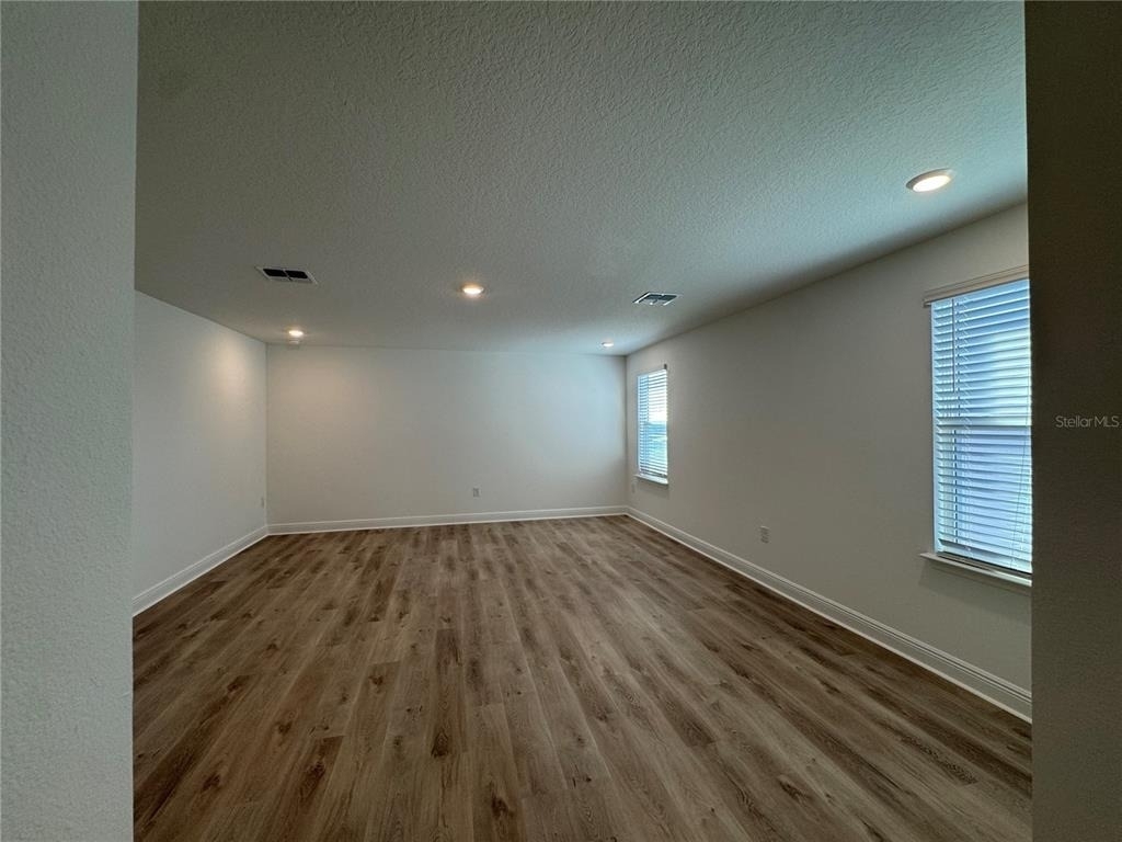 2140 Axel Street - Photo 36