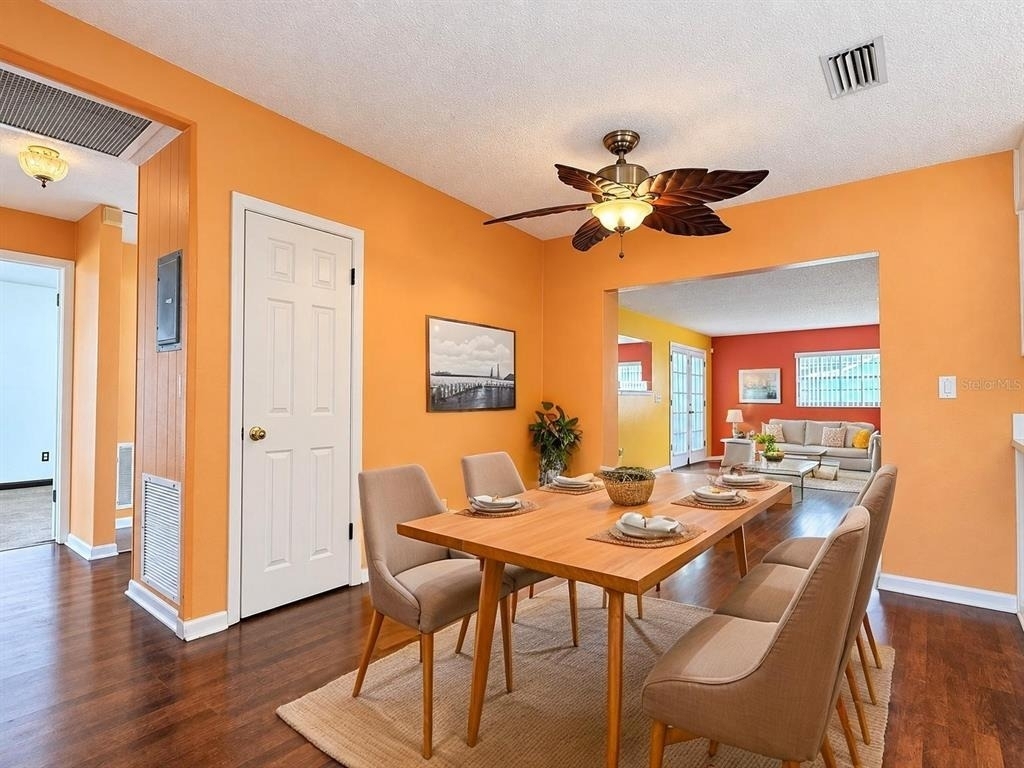 1003 W 9th Street - Photo 10