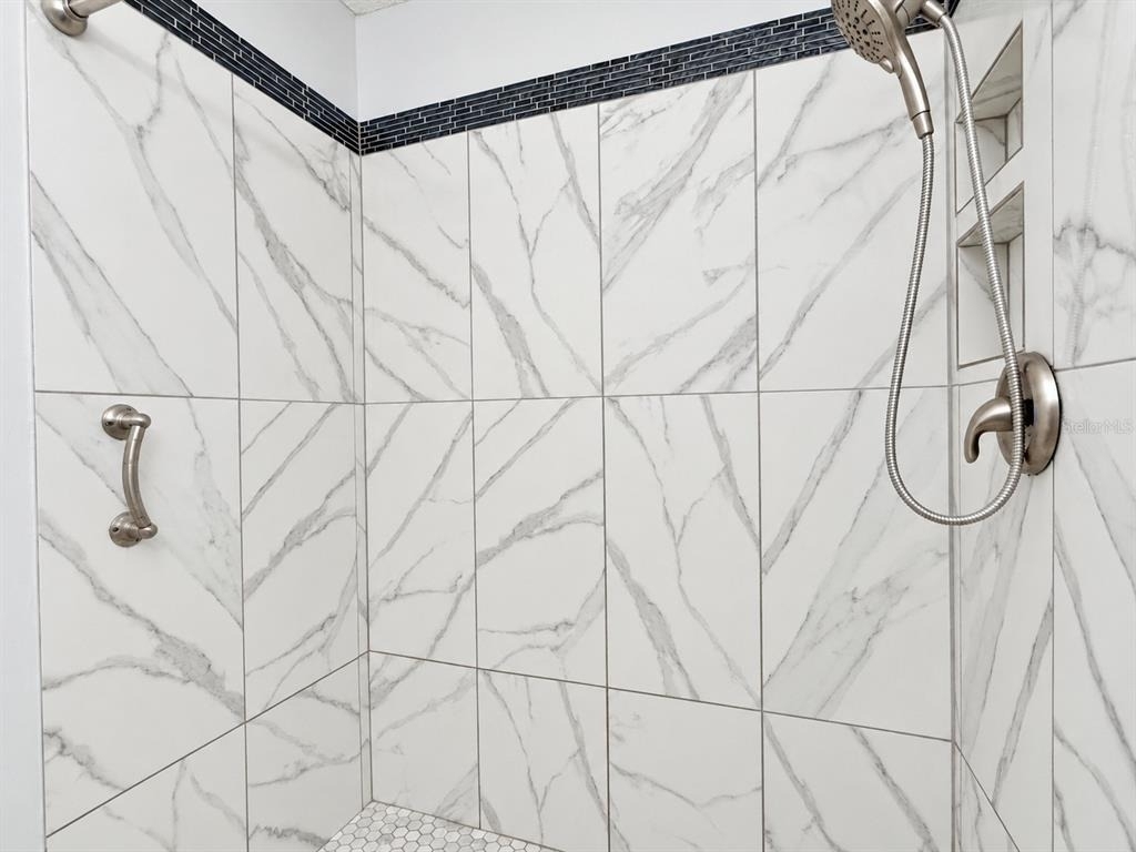 1003 W 9th Street - Photo 25