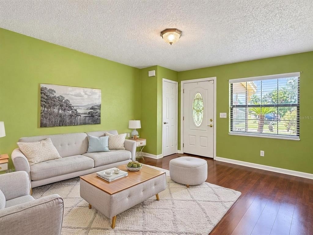1003 W 9th Street - Photo 4