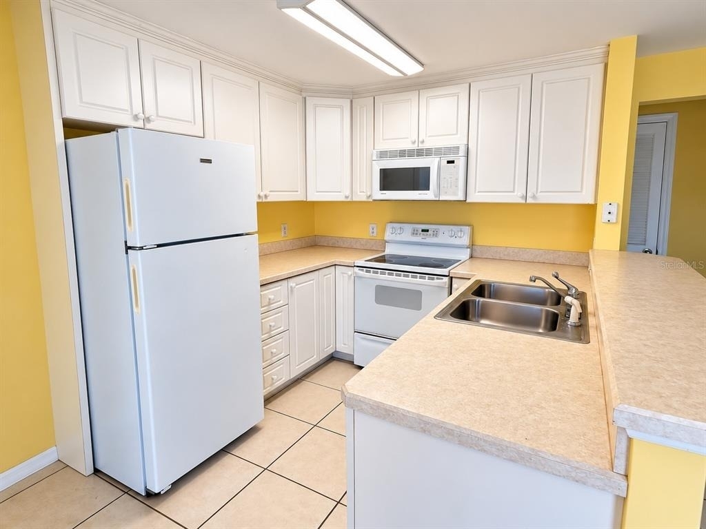 3206 S Atlantic Avenue - Photo 5