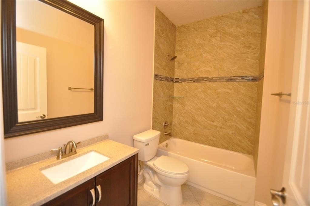 226 Coral Reef Court N - Photo 20
