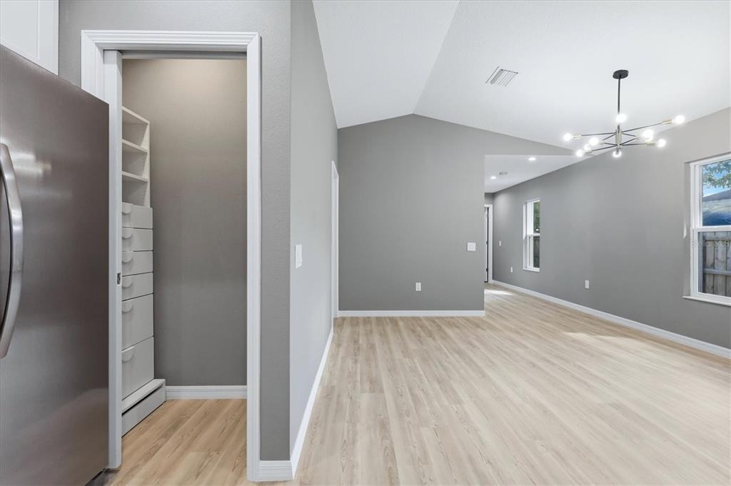 3908 Walnut Avenue - Photo 7