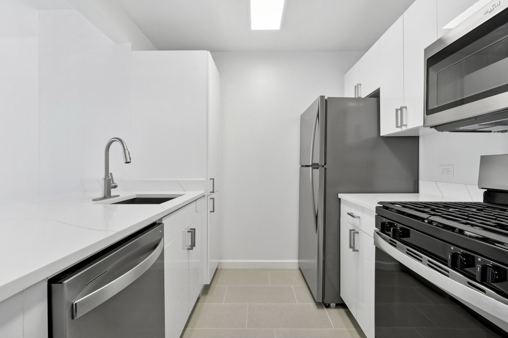 Duane Street/Broadway - Photo 1
