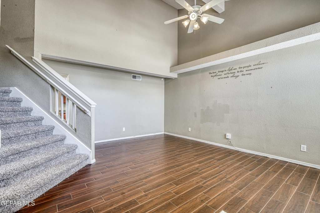 14233 Spanish Point Drive - Photo 8