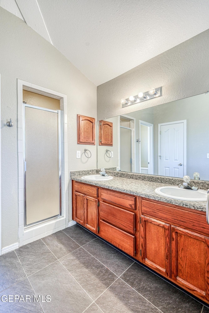 14233 Spanish Point Drive - Photo 45