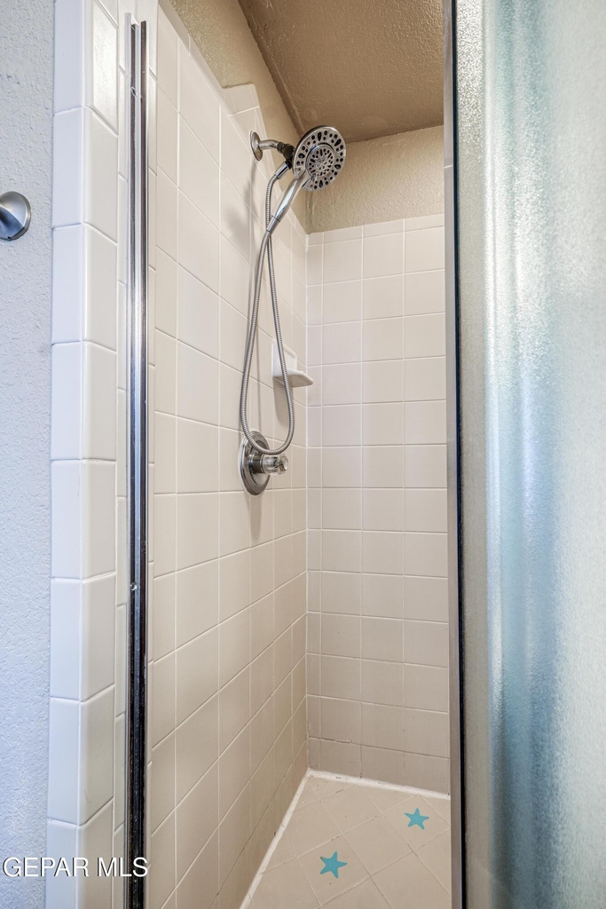 14233 Spanish Point Drive - Photo 49