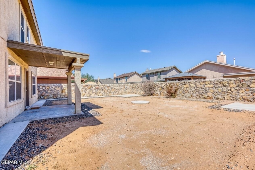 14233 Spanish Point Drive - Photo 63
