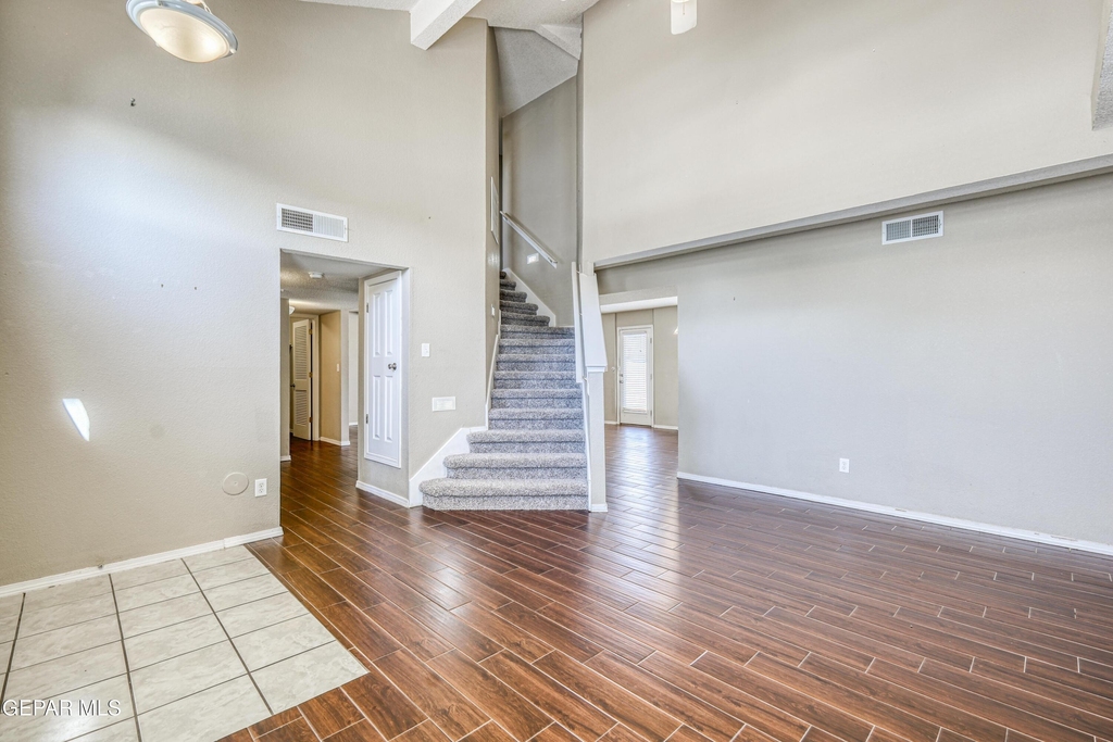 14233 Spanish Point Drive - Photo 9