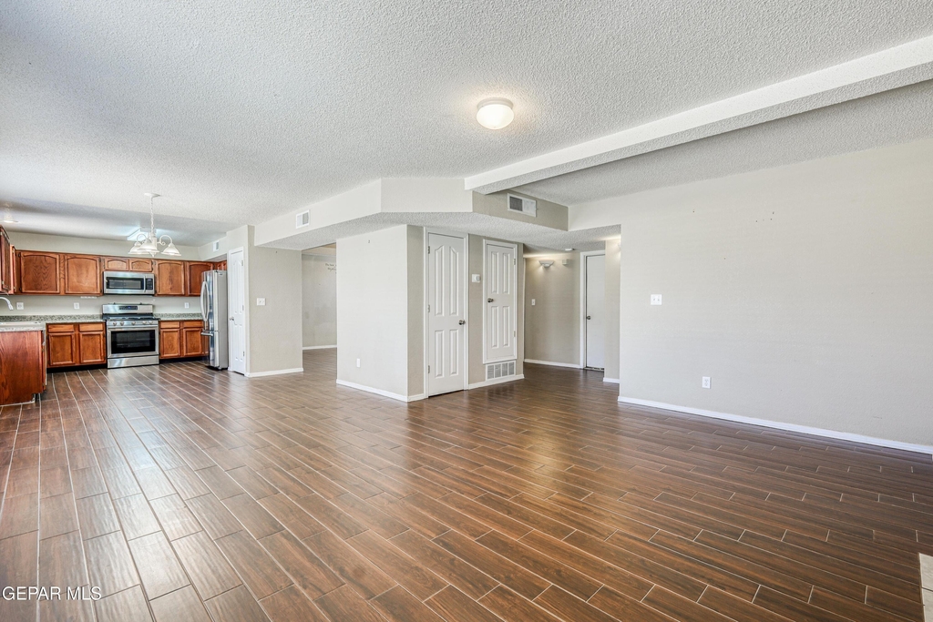 14233 Spanish Point Drive - Photo 21