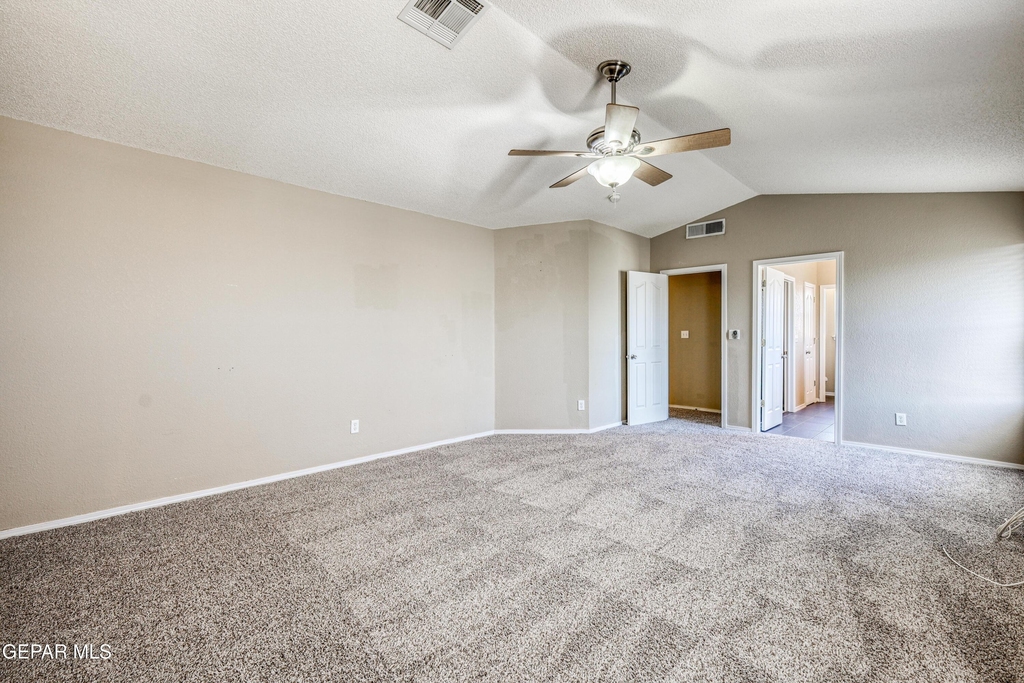 14233 Spanish Point Drive - Photo 37