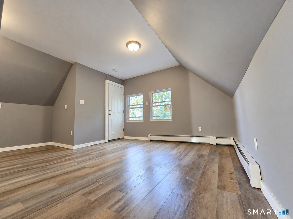 366 Sigourney Street - Photo 0